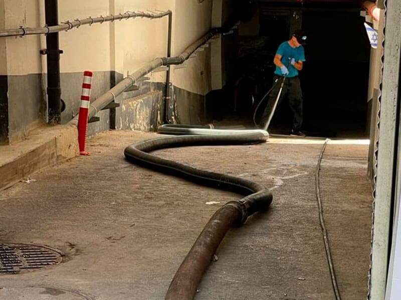 ביובית לחניונים בהוד השרון