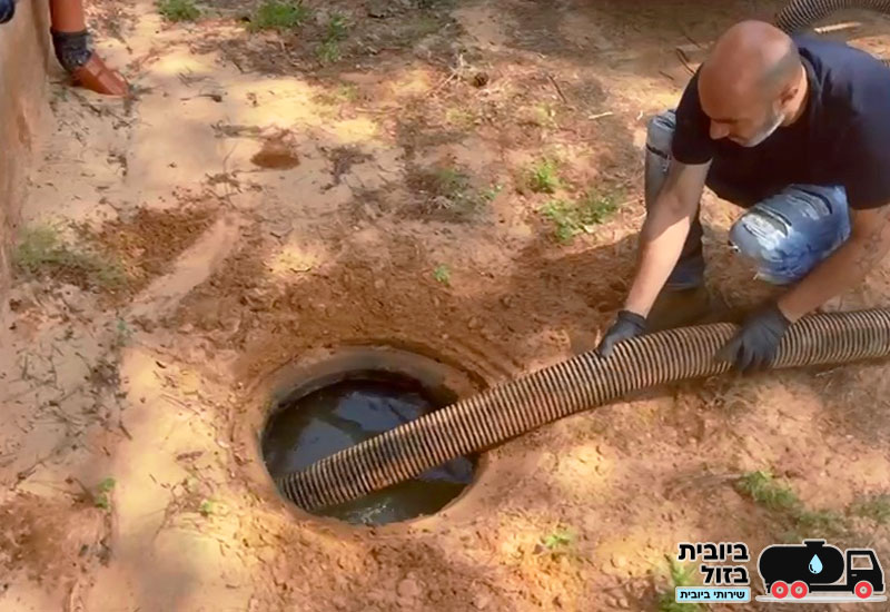 פתיחת סתימה בביוב חיצוני
